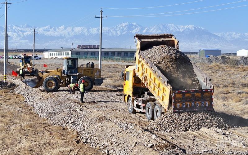 甘肅民樂:產業路項目建設&ldquo;火力全開&rdquo;